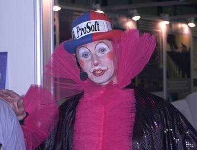 Репортаж и картинки с выставки ИНВЕКОМ'01, фото 7