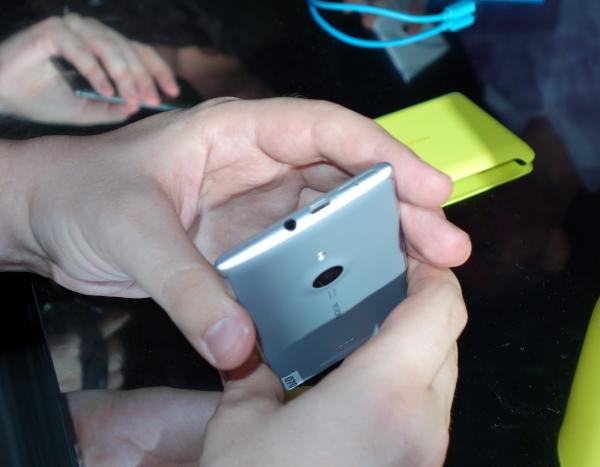 Презентация Nokia Lumia 925:, фото 4