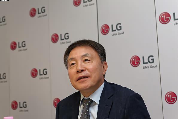 Пресс-тур LG 2016