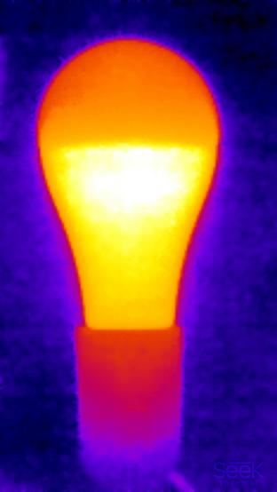 Supra SL-LED-PR-A65-15W/3000/E27, теплоснимок