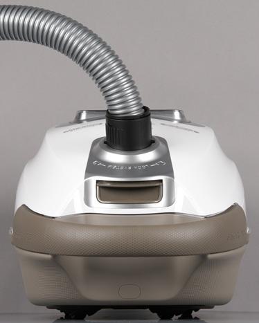 Пылесос Tefal Silence Force 4A TW6477, вид спереди Пылесос Tefal Silence Force 4A TW6477, вид спереди
