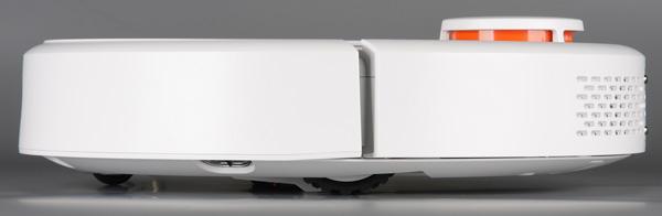 Xiaomi Mi Robot Vacuum, вид слева Xiaomi Mi Robot Vacuum, вид слева