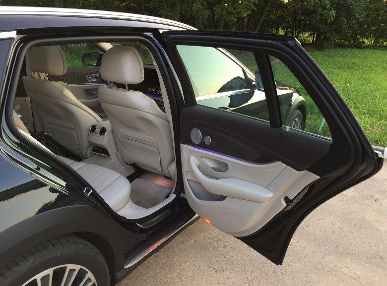 Автомобиль Mercedes-Benz E 220 d 4Matic All-Terrain Luxury:, фото 42