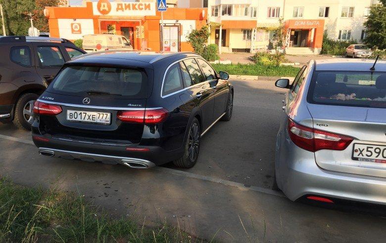 Автомобиль Mercedes-Benz E 220 d 4Matic All-Terrain Luxury:, фото 90