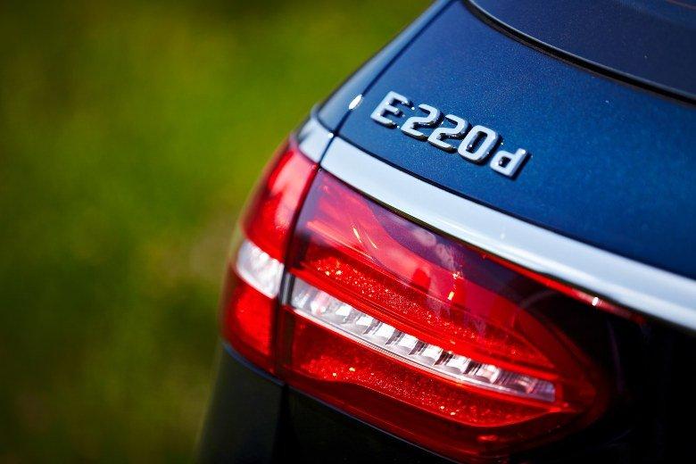 Автомобиль Mercedes-Benz E 220 d 4Matic All-Terrain Luxury:, фото 18