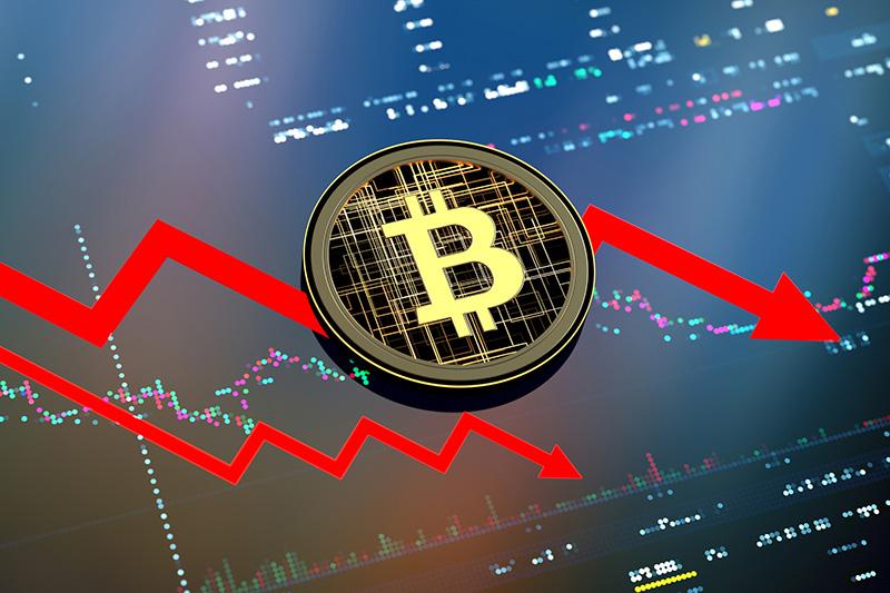 Bitcoin и Ethereum продолжают катиться вниз. Главная криптовалюта мира уже дешевле 36000 долларов