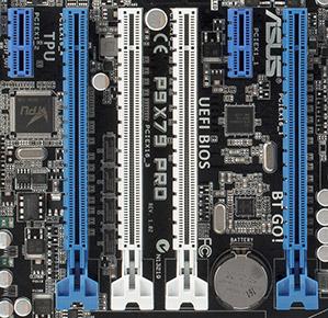 Слоты расширения на плате ASUS