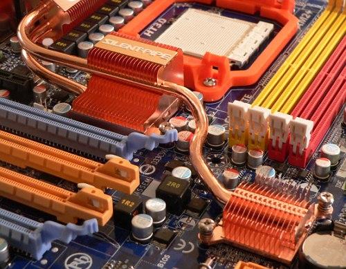 Gigabyte MA790FX-DQ6 на чипсете AMD 790FX (Socket AM2+), фото 4