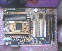 Tekram P6L40-A4