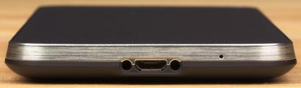 Смартфон Asus Padfone S