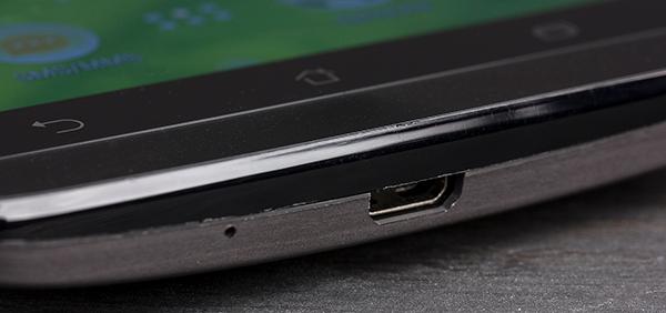 Дизайн смартфона Asus Zenfone 2 ZE551ML