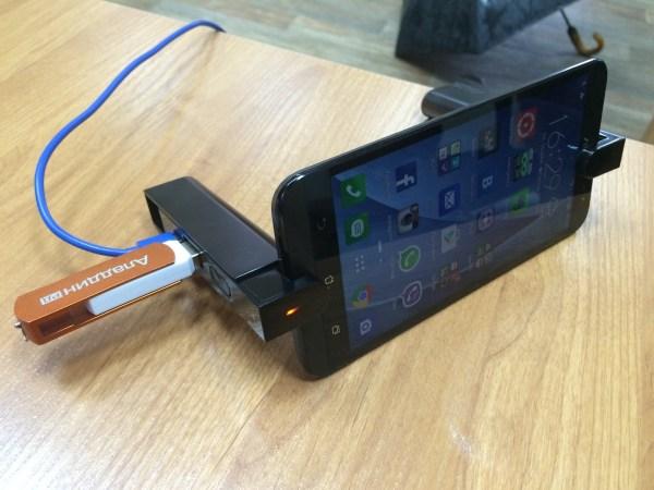 Дизайн смартфона Asus Zenfone 2 ZE551ML