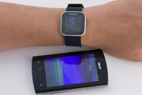 Bluetooth-браслет Sony SmartWatch