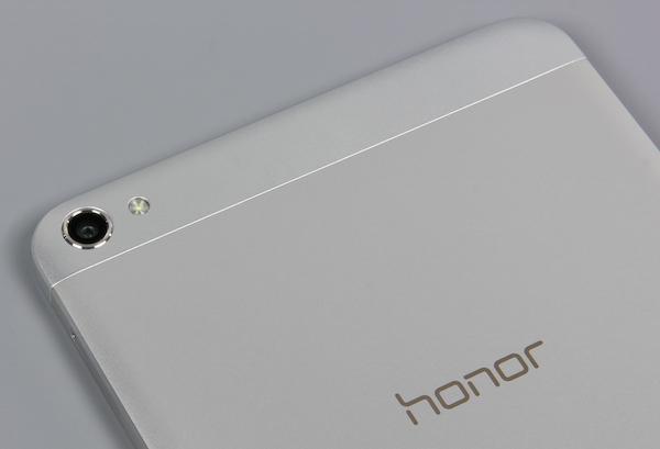 Дизайн планшета Huawei MediaPad X2
