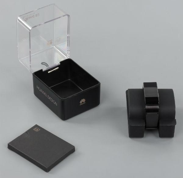 Фитнес-браслет Huawei TalkBand B2 Фитнес-браслет Huawei TalkBand B2