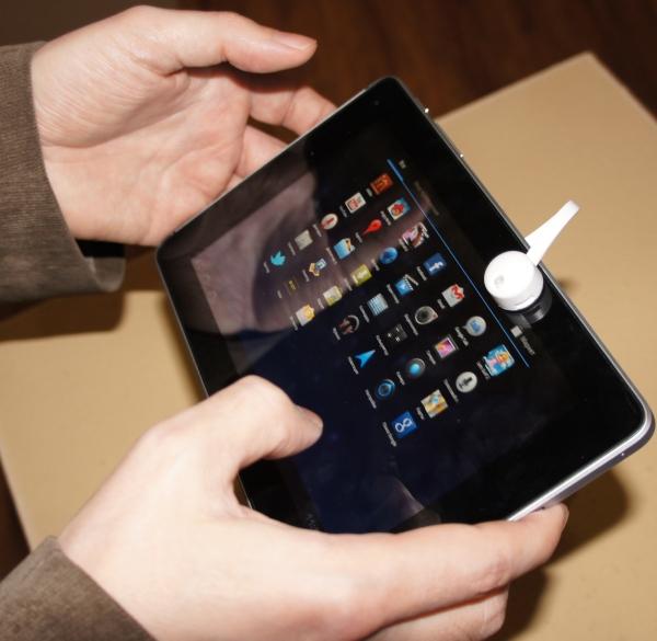 Huawei MediaPad в руках