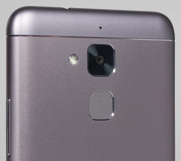 Смартфон Asus Zenfone 3 Max
