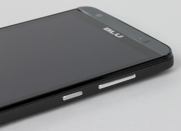 Внешний вид BLU Win HD LTE Внешний вид BLU Win HD LTE