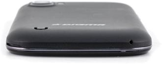 Нижний торец смартфона Обзор Digma iDxD4 3G. Нижний торец смартфона