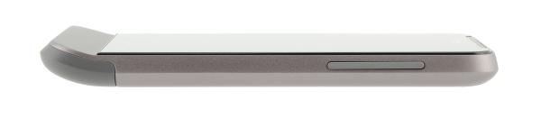 Обзор коммуникатора HTC One V