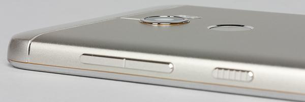 Обзор смартфона HTC One X10