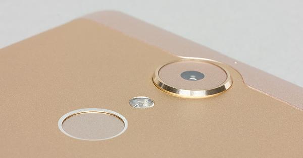 Смартфон Leagoo T1