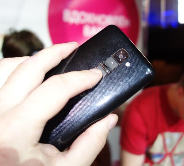 Первое знакомство с флагманским смартфоном LG G2:, фото 13