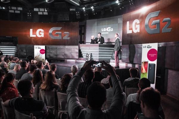 Первое знакомство с флагманским смартфоном LG G2:, фото 8
