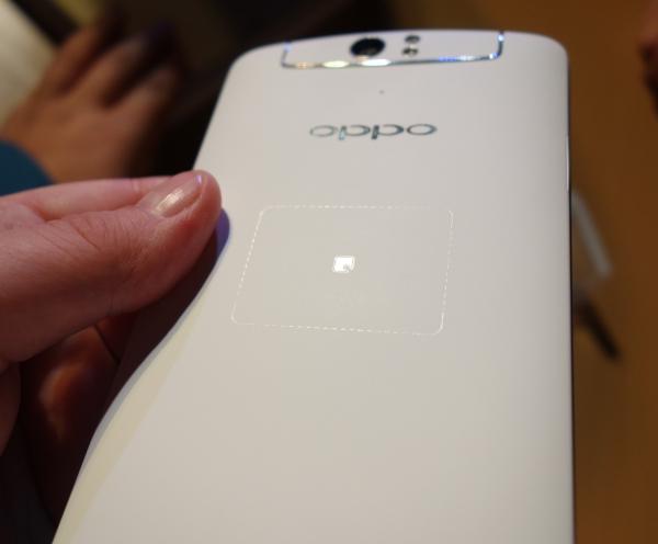 Первое знакомство с планшетофоном Oppo N1:, фото 26