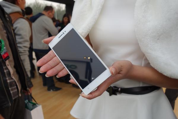 Смартфон Oppo R5, фото 1