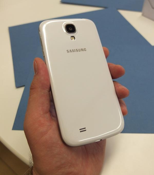 обзор смартфона Samsung Galaxy S4