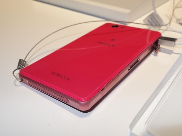 Новые смартфоны Sony Xperia Z1 Compact, E1 и T2 Ultra и «умный» браслет:, фото 8