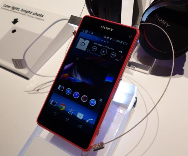 Новые смартфоны Sony Xperia Z1 Compact, E1 и T2 Ultra и «умный» браслет:, фото 3