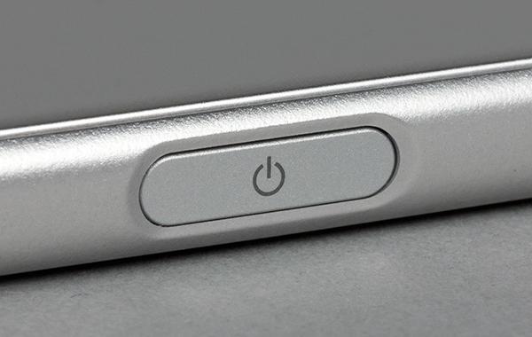 Смартфон Sony Xperia XZ