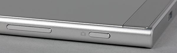 Смартфон Sony Xperia XZ