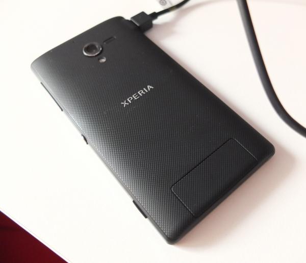 обзор смартфона Sony Xperia ZL