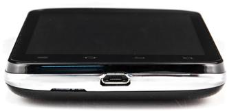 Нижний торец коммуникатора Обзор ZTE V889M. Нижний торец коммуникатора