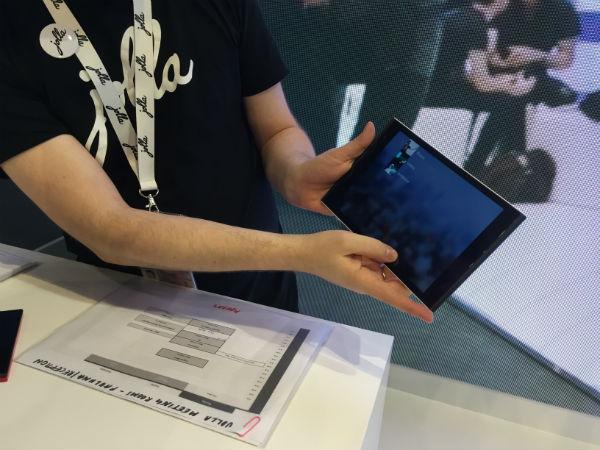 Стенд Jolla на Mobile World Congress 2015