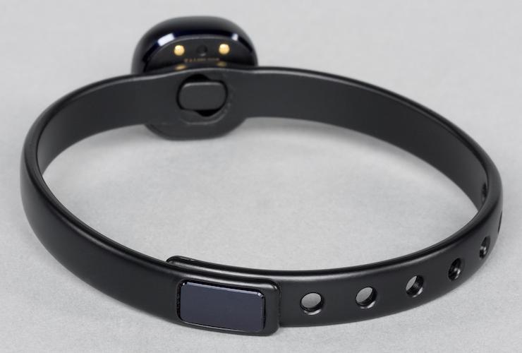 Фитнес-браслет Samsung Charm Фитнес-браслет Samsung Charm
