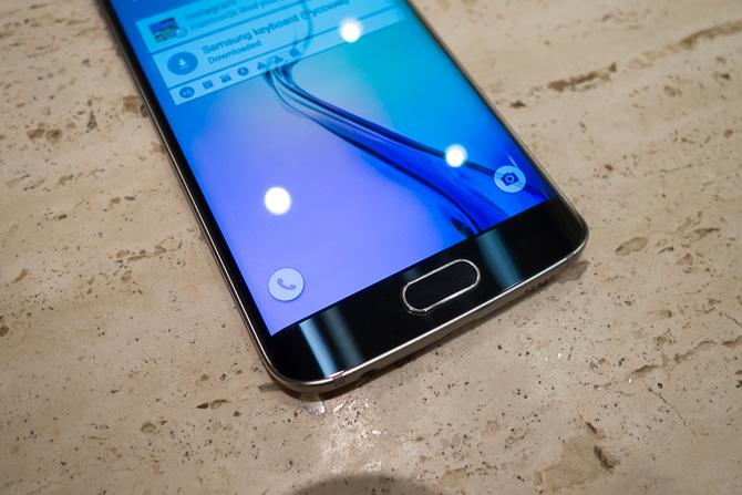 Смартфон Samsung Galaxy S6 Edge с «закругленным» экраном:, фото 9