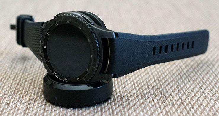Умные часы Samsung Gear S3 Умные часы Samsung Gear S3