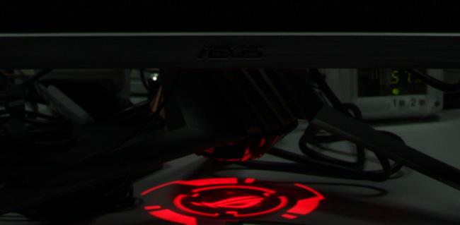 ЖК-монитор Asus PG348Q, логотип ROG