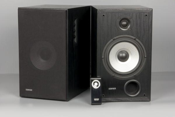Внешний вид Edifier R2600