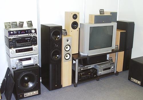 Выставка КОМТЕК 2002 - репортаж Очень Злого Редактора раздела Мультимедиа, фото 10