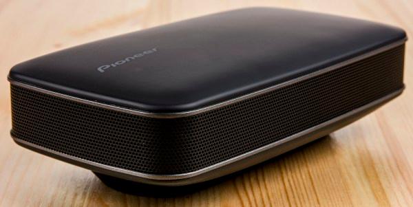 Дизайн колонки Pioneer FreeMe XW-LF1