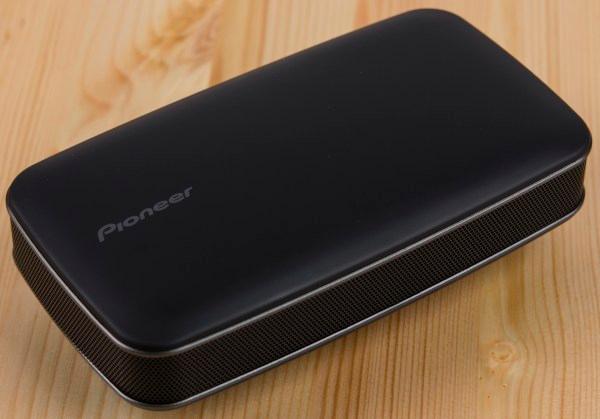 Дизайн колонки Pioneer FreeMe XW-LF1