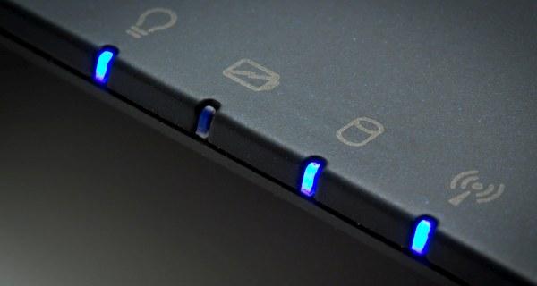 Нетбук ASUS EeePC 1015B