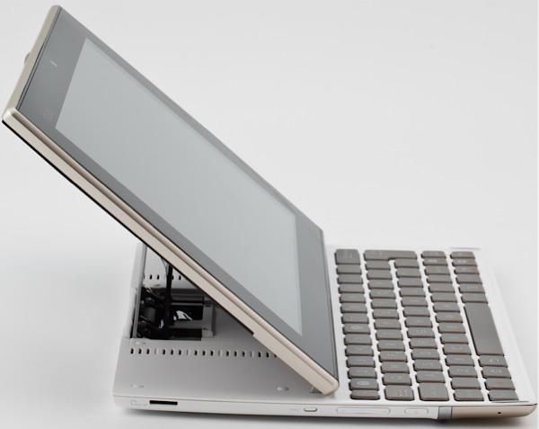 Вид сбоку планшета Asus Eee Pad Slider