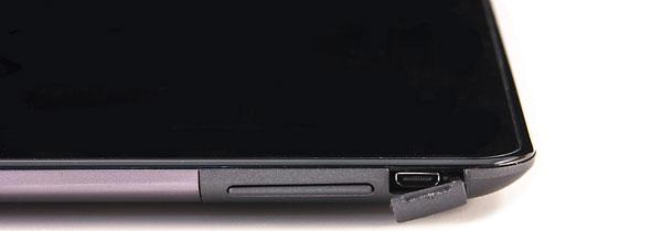 Правая грань планшета ASUS VivoTab