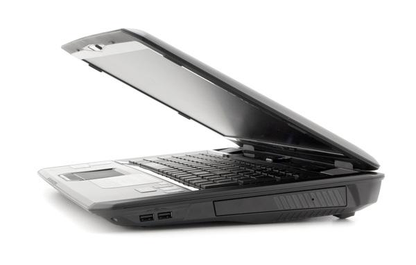 Ноутбук MSI GT780DXR: вид справа